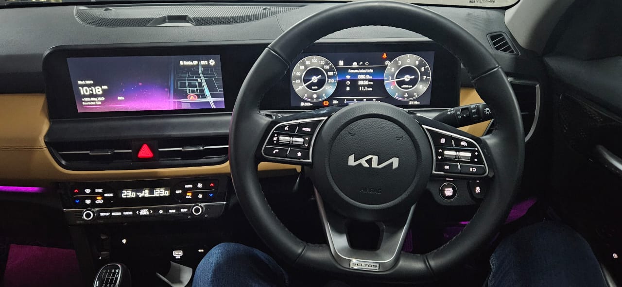 2023-kia-seltos-imt-review-put-your-left-leg-on-rest-without-missing